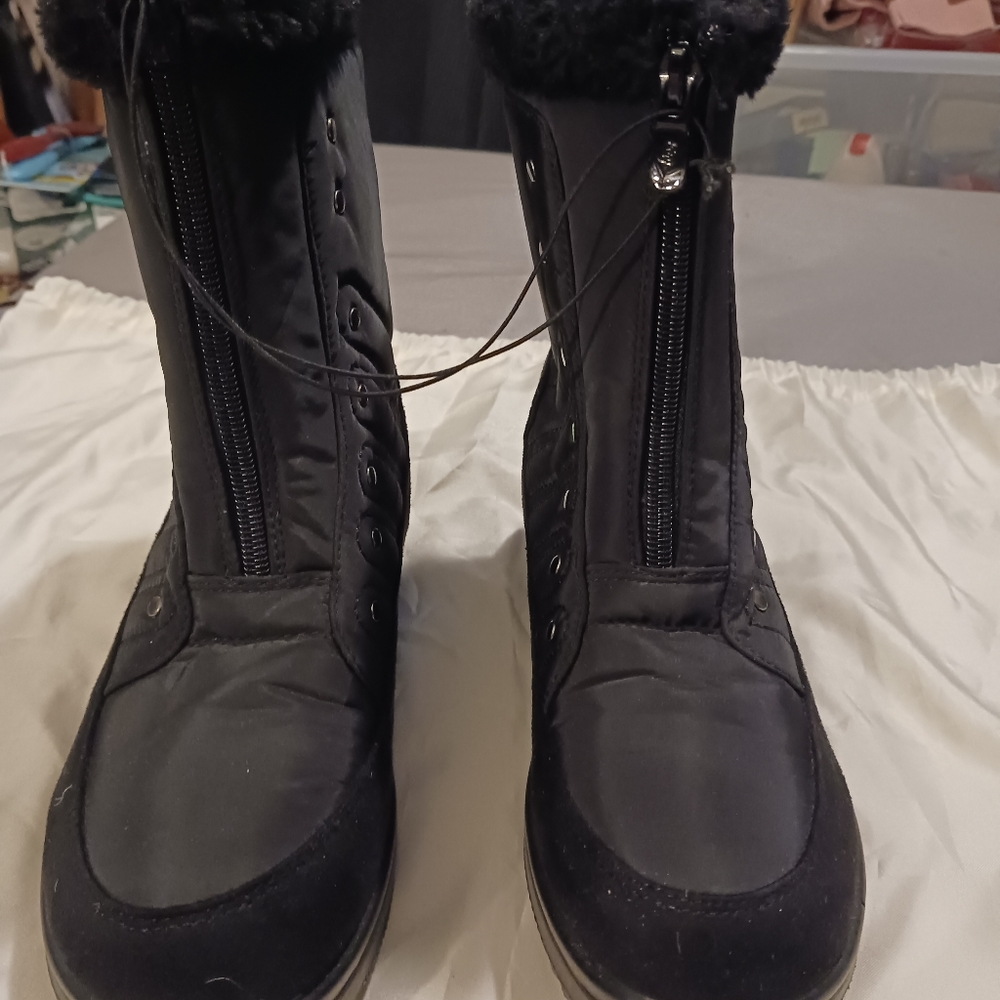 NWT!! WOMEN'S WATERPROOF WINTER BOOTS Sz 7 - Picture 6 of 13